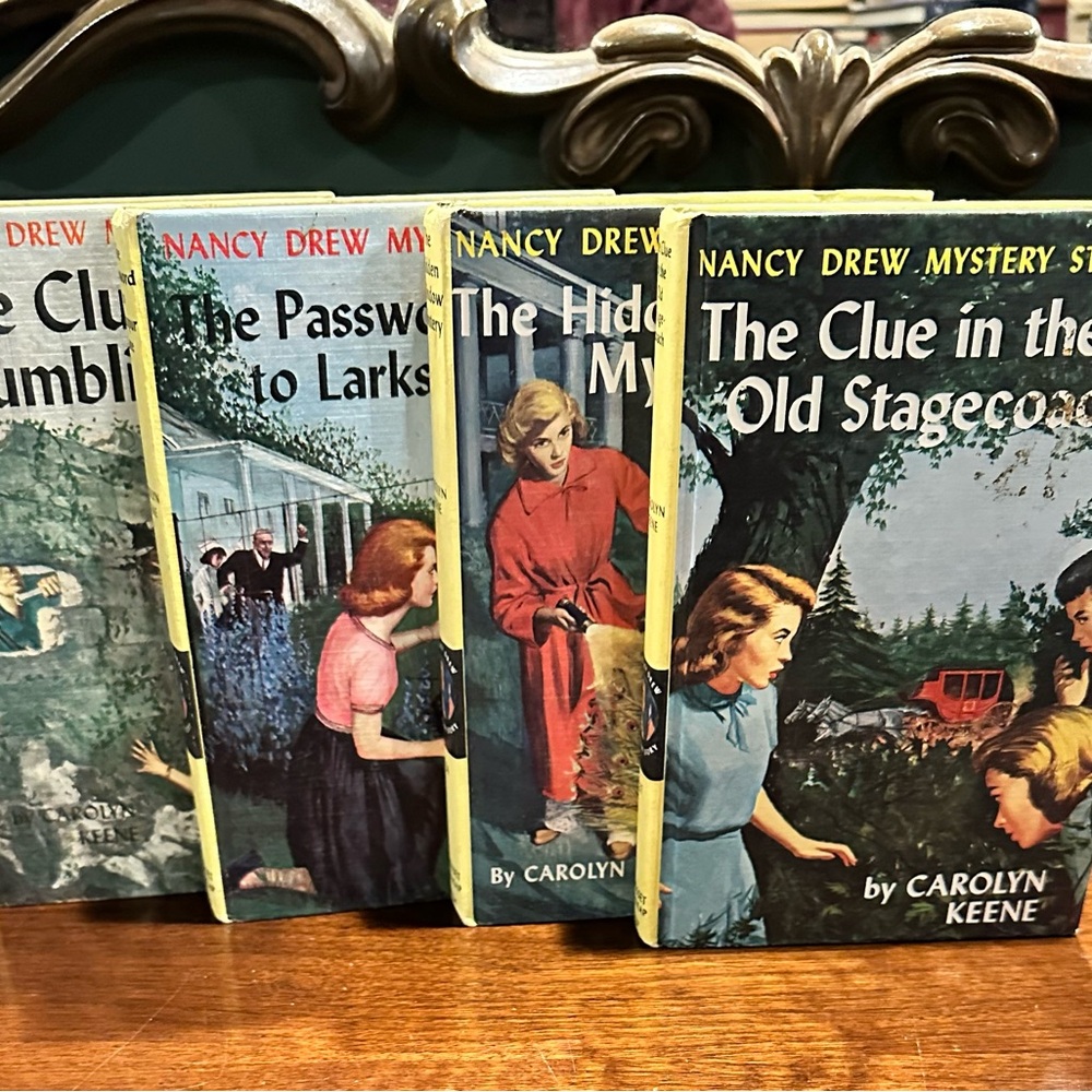 Nancy Drew Mystery Stories Book Set